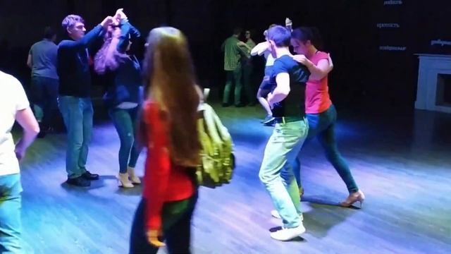 ? Танцуем сальсу с Валей Лапиной смотреть онлайн