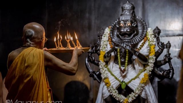 HH Indradyumna Swami - Nrsimha Pranam смотреть онлайн