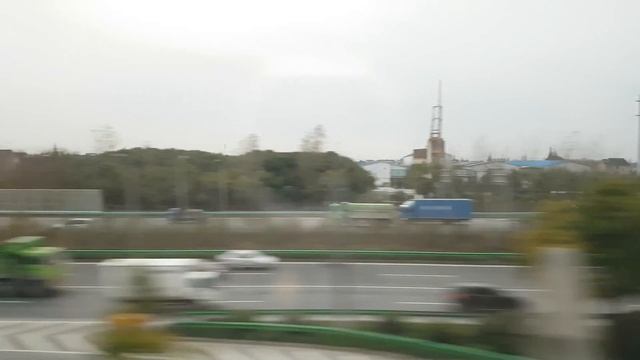 On The Maglev train to Shanghai Pudong International Airport (2016) смотреть онлайн