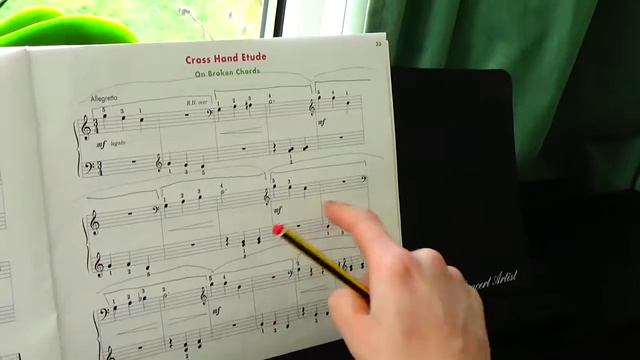 "Cross Hand Etude" On Broken Chords -JOHN THOMPSON'S EASIEST PIANO COURSE PART 3 -Detailed TUTORIAL смотреть онлайн