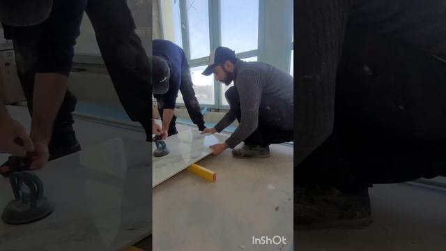 Рез керамогранита 1200*600 #крупныйформат #ремонтсочи #tiler #керамогранит #лайфхак #камин смотреть онлайн