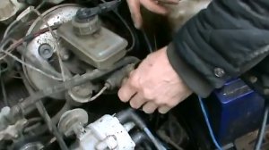 Ремонт Главного Тормозного Цилиндра в Машине с Хитростями