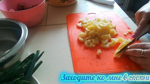 Окрошка на квасе с колбасой. Как готовила моя бабушка. смотреть онлайн