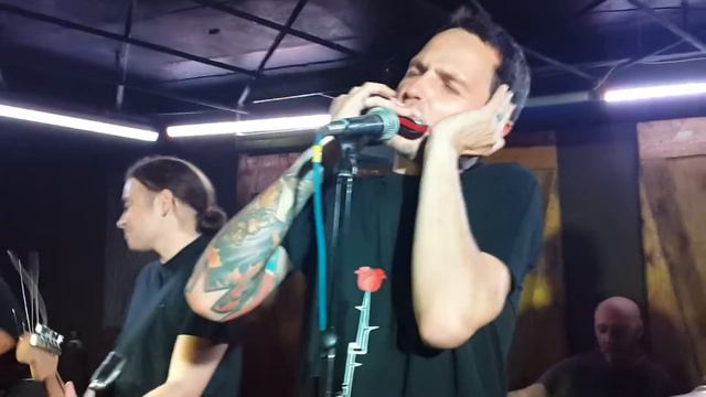 ДМЦ А НА УЛИЦЕ МОРОЗ смотреть онлайн