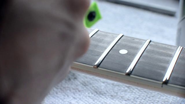 D'Addario Lemon Oil VS. Crimson Guitars Products (Comparison & Review) смотреть онлайн