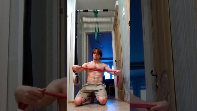 КАК УВЕЛИЧИТЬ КОЛИЧЕСТВО ОТЖИМАНИЙ В СТОЙКЕ? смотреть онлайн