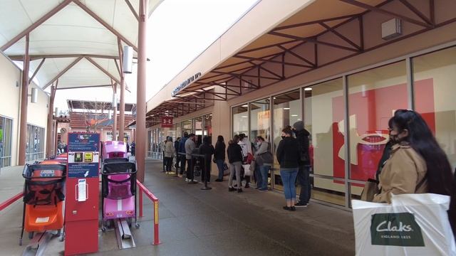 Seattle Premium Outlets - Best Outlet Shopping Mall in the Pacific Northwest? смотреть онлайн