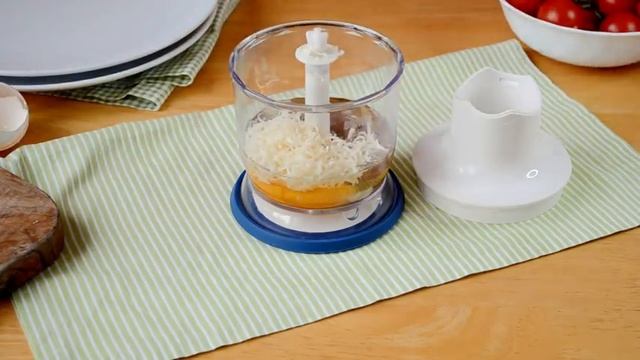 Салат ЦЕЗАРЬ Как в Ресторане, а Готовлю Его Дома! + Рецепт Соуса, Который Повара держат в СЕКРЕТЕ.. смотреть онлайн