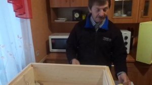 ПЧЕЛЫ( Какой краской красить улья? Цвет краски)