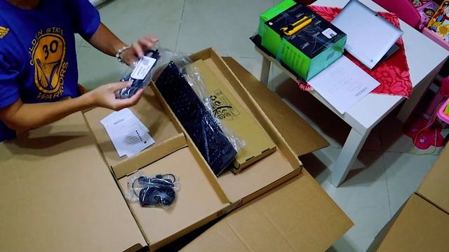 UNBOXING Alienware Aurora R9 i7 RTX 2060 8GB | Gaming PC - Unboxing смотреть онлайн