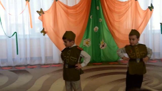 Танец под песню "Лизавета" смотреть онлайн