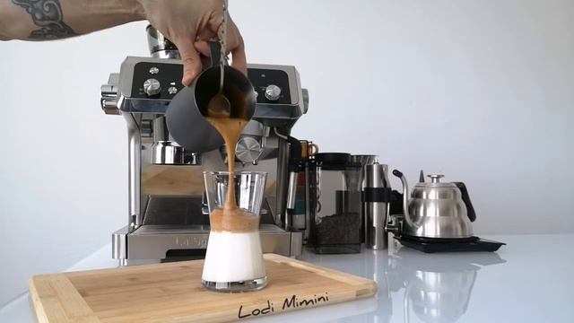 Dalgona Coffee - De'Longhi-La Specialista смотреть онлайн