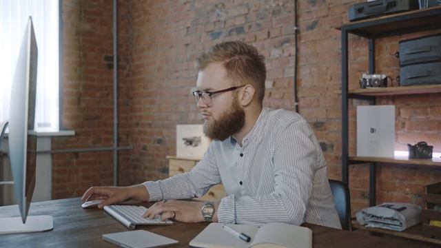 Shopify Infinite Scroll & Load More App смотреть онлайн