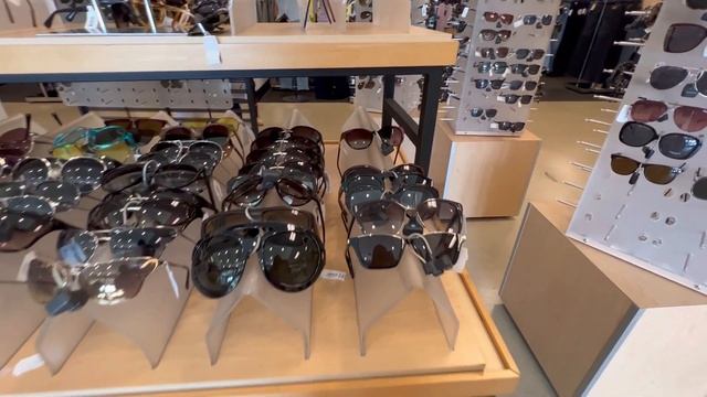 Почему в Америке в бренды может одеваться каждый | Обзор аутлет магазина Nordstrom Rack смотреть онлайн