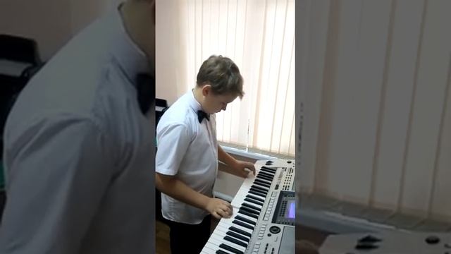 Колычев Андрей - Ю.Маре "Парижский Гамен" смотреть онлайн