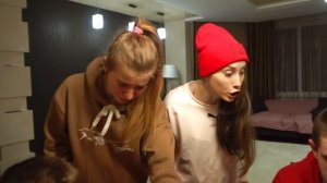 Боби СОЖРАЛ ВСЕ ХОТ-ДОГИ!!! ОСТАЛИСЬ ГОЛОДНЫМИ!