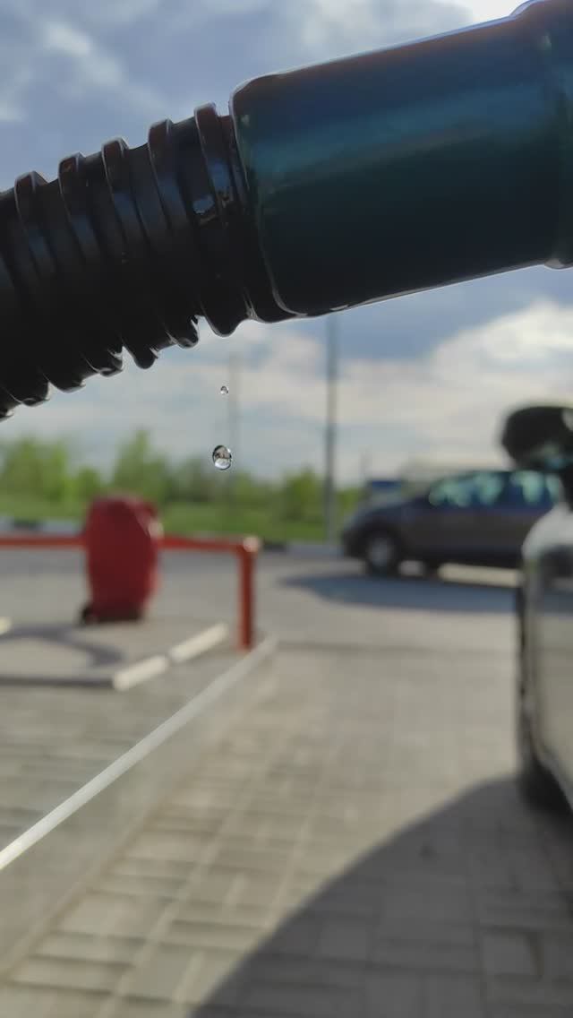 Заправка Flash половина мимо бака смотреть онлайн