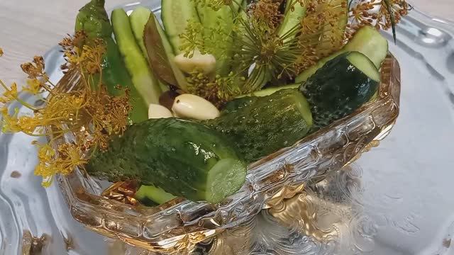 ХРУСТЯЩИЕ ОГУРЧИКИ (МАЛОСОЛЬНЫЕ)
