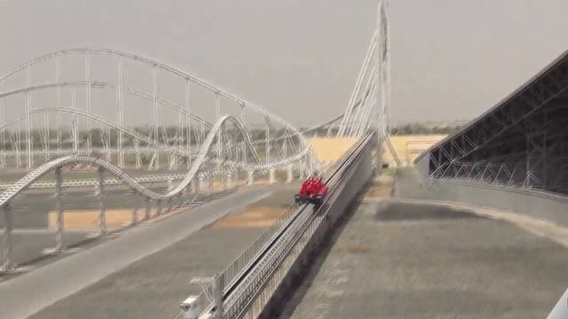 Yas Waterworld Pipeline & Ferrari World смотреть онлайн