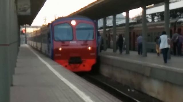 ЭД4М-0091 ОАО РЭКС На Киевском вокзале смотреть онлайн