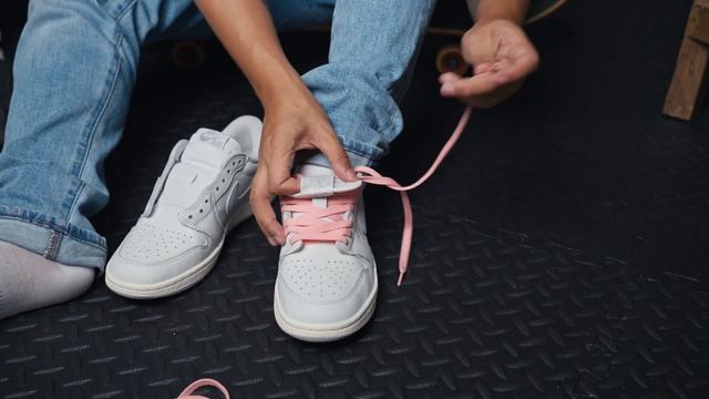 Lace Swap the Jordan 1 Low 85 "Neutral Grey" for a Fresh New Look ? | смотреть онлайн