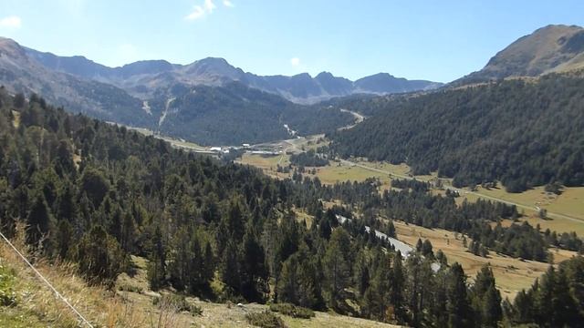 Pyrenees, Andorra смотреть онлайн