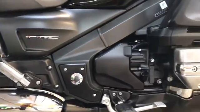 HONDA GOLDWING F6C смотреть онлайн