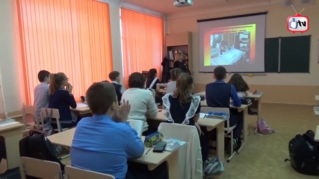День гимназиста в МБОУ "Гимназия им. А.П.Чехова" г.Зверево смотреть онлайн