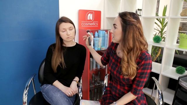 Все секреты нанесения тонального средства на лицо. Как подготовить кожу для нанесения макияжа ? смотреть онлайн