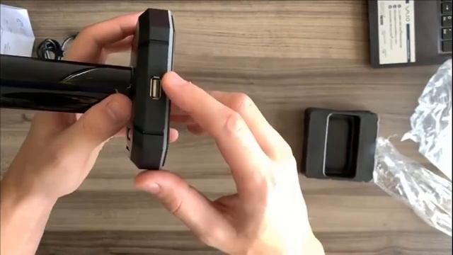 Precisando de mais portas USB? esse suporte de headset resolve HA300 REDRAGON смотреть онлайн