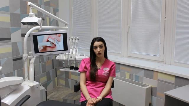 О чистке зубов Air Flow в стоматологии ИЛАТАН смотреть онлайн