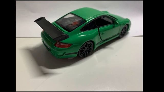 WELLY PORSCHE 911 GT3 RS смотреть онлайн