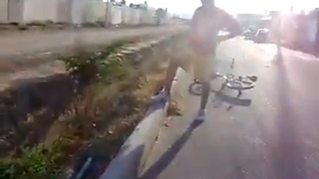 parkour principiantes 1.AVI смотреть онлайн