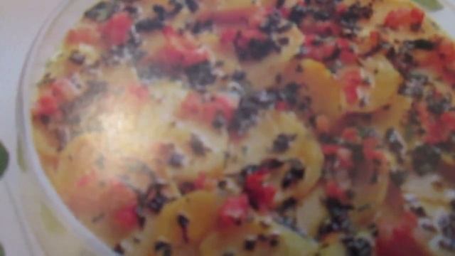 Тушеный картофель с пряной зеленью.Stewed potatoes with a spicy greens. смотреть онлайн