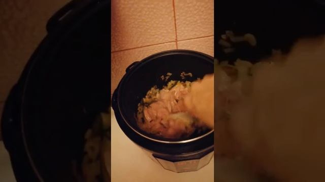 Азу с курицей в мультиварке смотреть онлайн