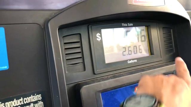 США ЦЕНЫ НА БЕНЗИН ЗАПРАВКИ в Америке смотреть онлайн