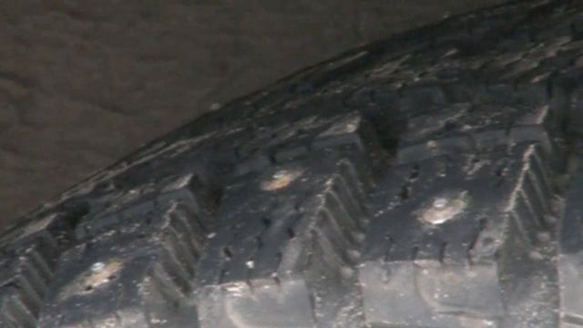 ШИПЫ И АСФАЛЬТ