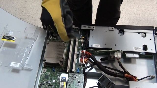 Распаковка сервера (Unboxing) HP DL320 g8 смотреть онлайн