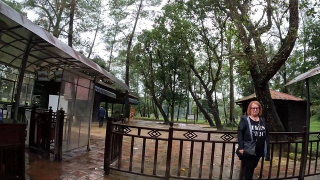 day 9-1. 世界遺産、ベトナムグエン朝（阮朝）の歴代皇帝の帝陵　14日間ベトナム縦断・統一鉄道の旅 смотреть онлайн