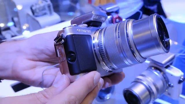 Olympus PEN E-PL5 (hands on) смотреть онлайн