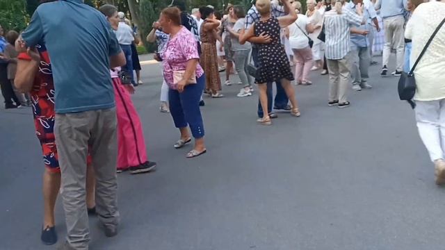 Ищу тебя родная днем и ночью Воспоминания о счастливых днях Харьков 2021 смотреть онлайн