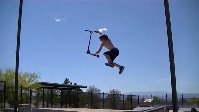 Urban Gravity Levi Roy смотреть онлайн
