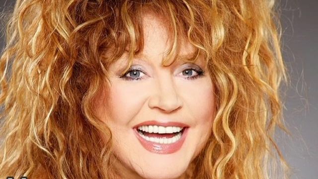 Алла Пугачева милион милион алых роз.................