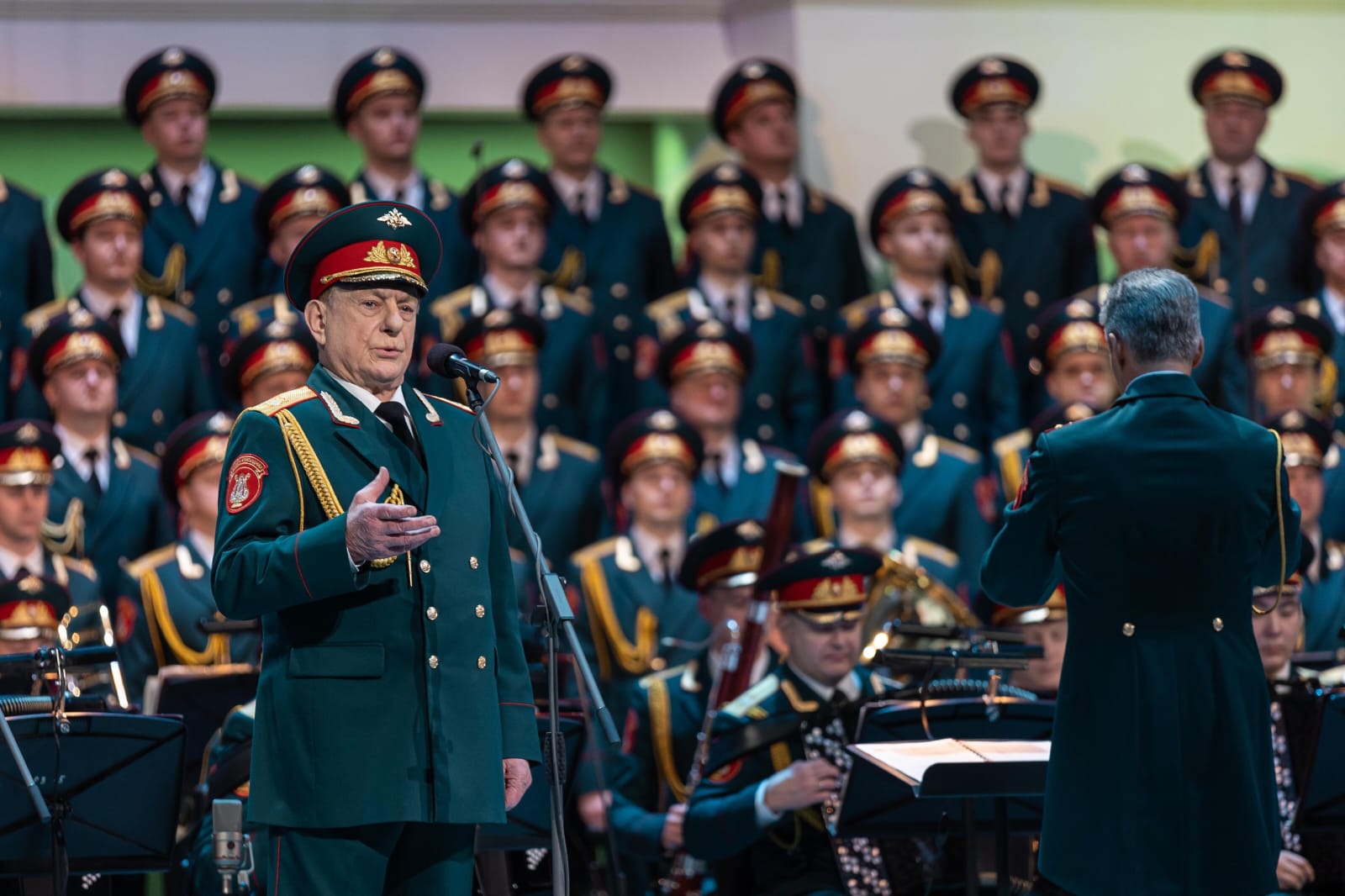 «Бери шинель, пошли домой», солист – Валерий Гавва, февраль 2024 смотреть онлайн