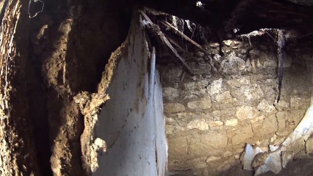 Украина дом из глины.Время меняет всё.Цените жизнь люди смотреть онлайн