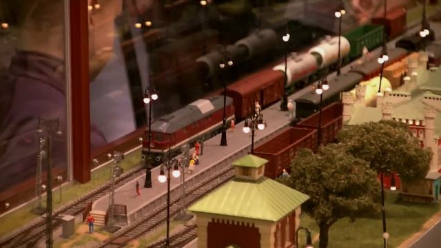 Moscow Hobby Expo 2011. Часть 16. Макет железной дороги. смотреть онлайн