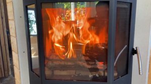 СИБИРЬ 12 ПЕЧЬ-КАМИН С БОЛЬШУЩИМ СТЕКЛОМ В ДАЧНОМ ДОМЕ.