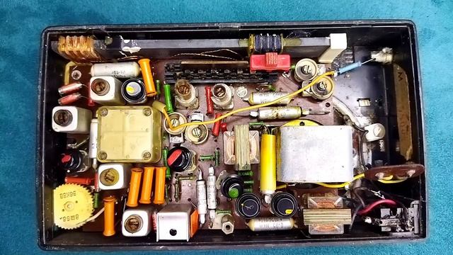 Селга 7 транзисторный радиоприёмник обзор содержания драгоценных цветных и черных металлов SELGA смотреть онлайн