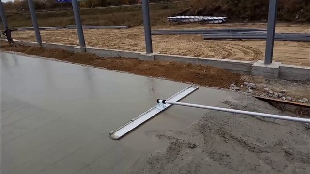 Выглаживание бетона плавающей рейкой