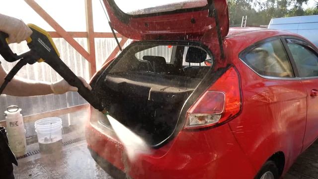Deep cleaning a filthy/dirty/ Ford Fiesta/ Disaster detail/Barn find ASMR Car смотреть онлайн